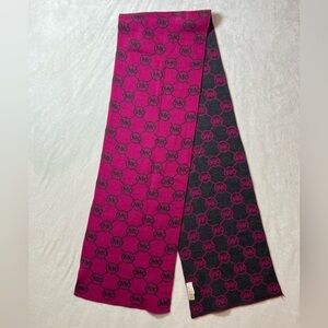 Women’s Michael Kors Pink and Black Magenta Reversible Scarf Super Soft